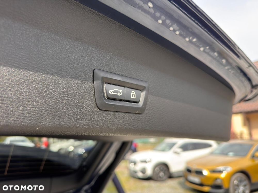 BMW X1 xDrive25i xLine sport - 18