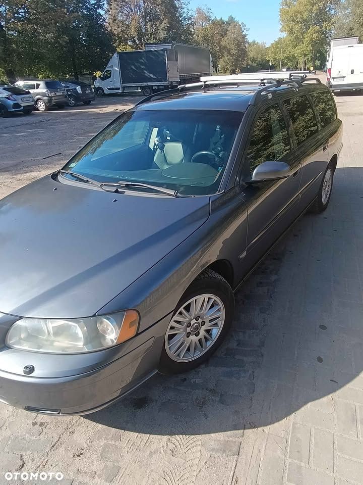 Volvo V70 2.4 Momentum - 8