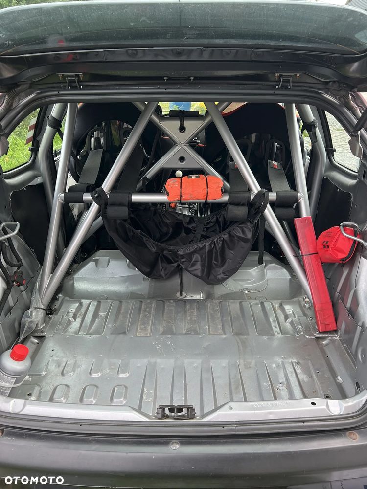 Peugeot 206 - 6