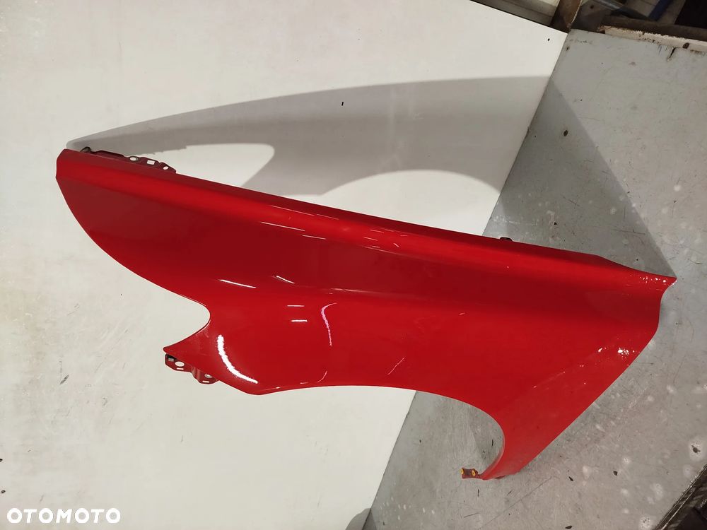 BŁOTNIK PRZÓD PRZEDNI LEWY VOLVO V50 S40 CZERWONY 612-46 - 2