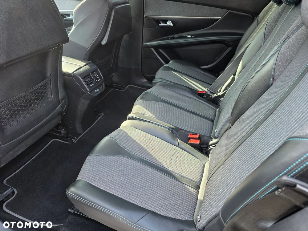 Peugeot 5008 PureTech 130 Stop & Start Allure Pack - 9