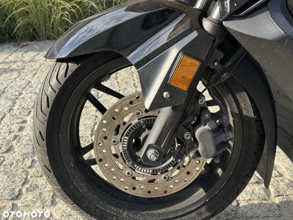 Honda NSS - 6