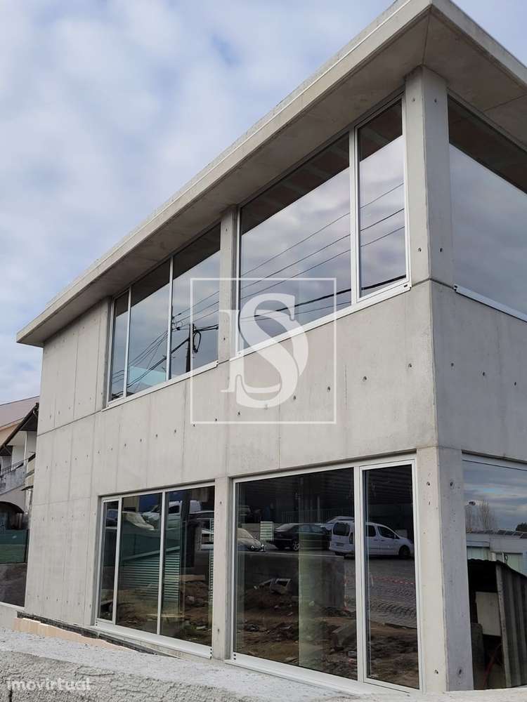 Pavilhão Novo no Centro Empresarial de Ferreiros - Braga - Grande imagem: 3/5