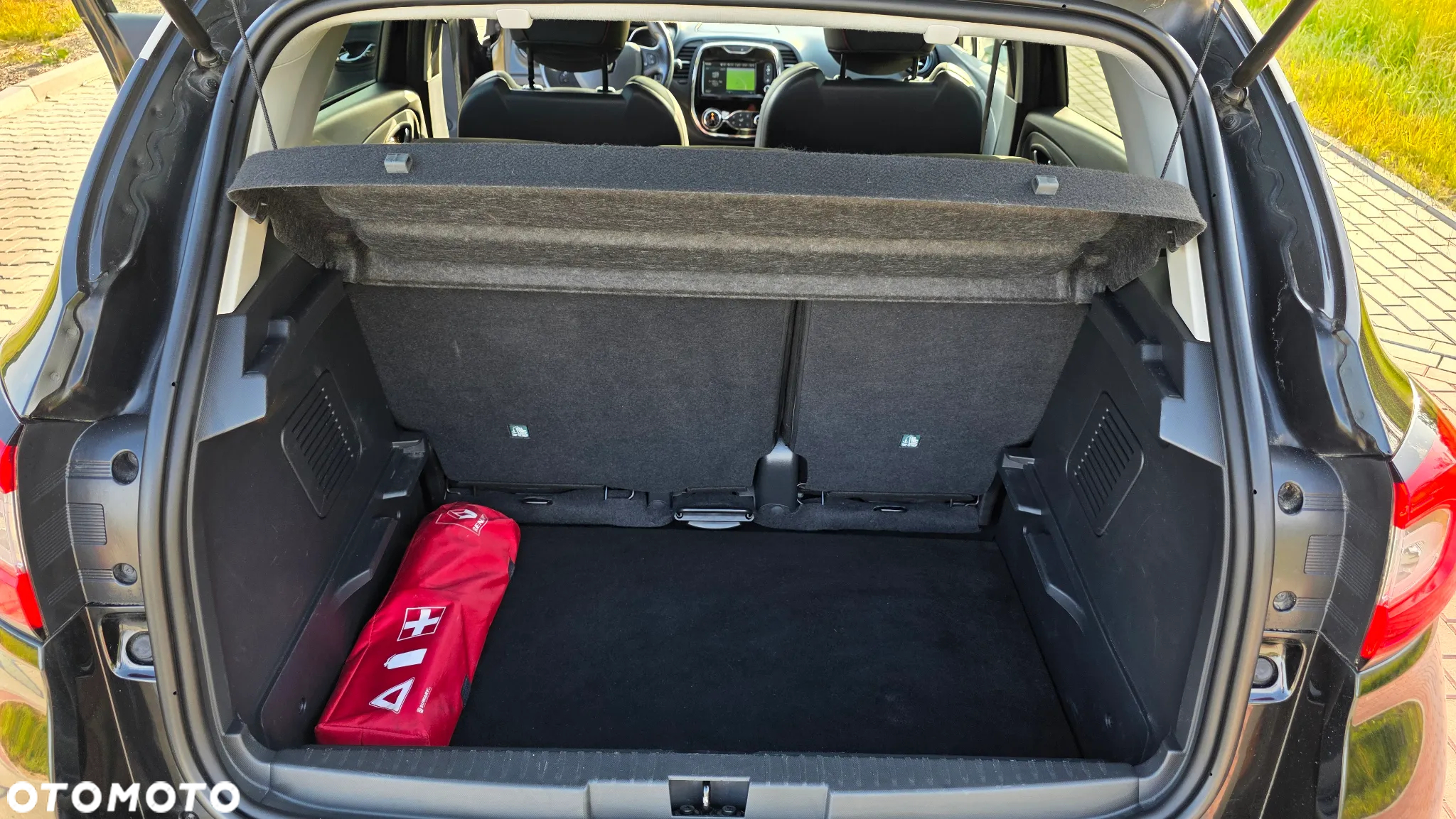 Renault Captur 1.2 TCe Helly Hansen EDC - 6