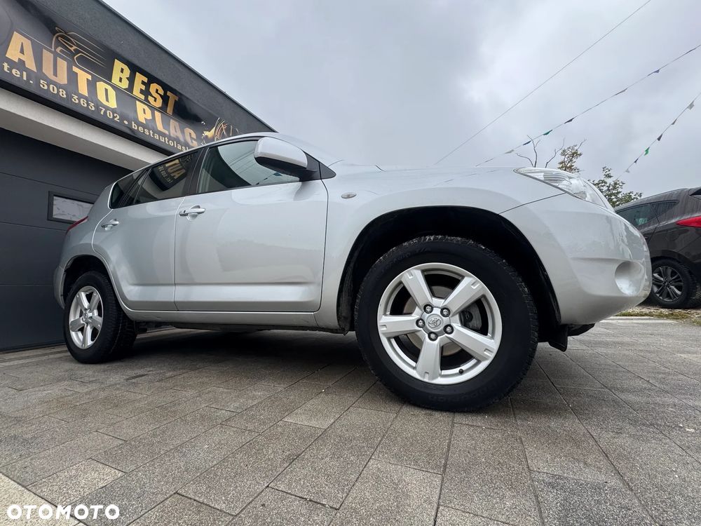 Toyota RAV4 2.0 4x4 Automatik Executive - 2