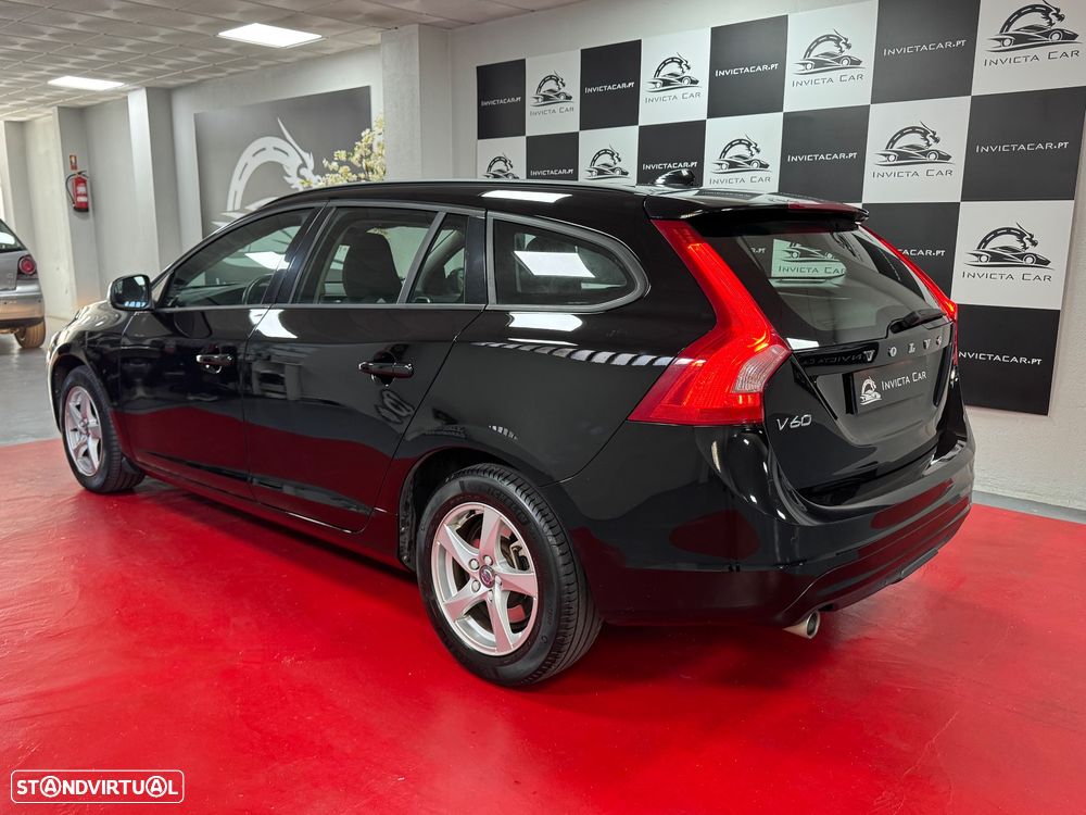 Volvo V60 D2 Momentum - 5