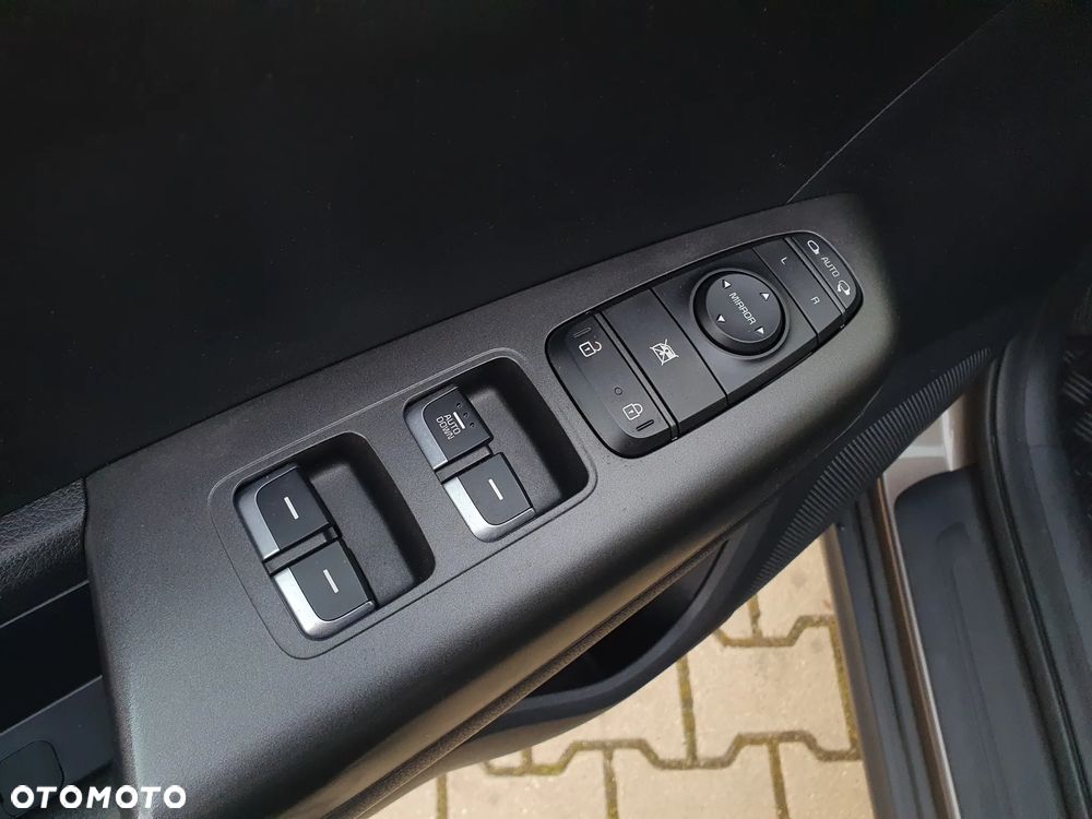 Kia Sportage 1.6 GDI M 2WD - 28