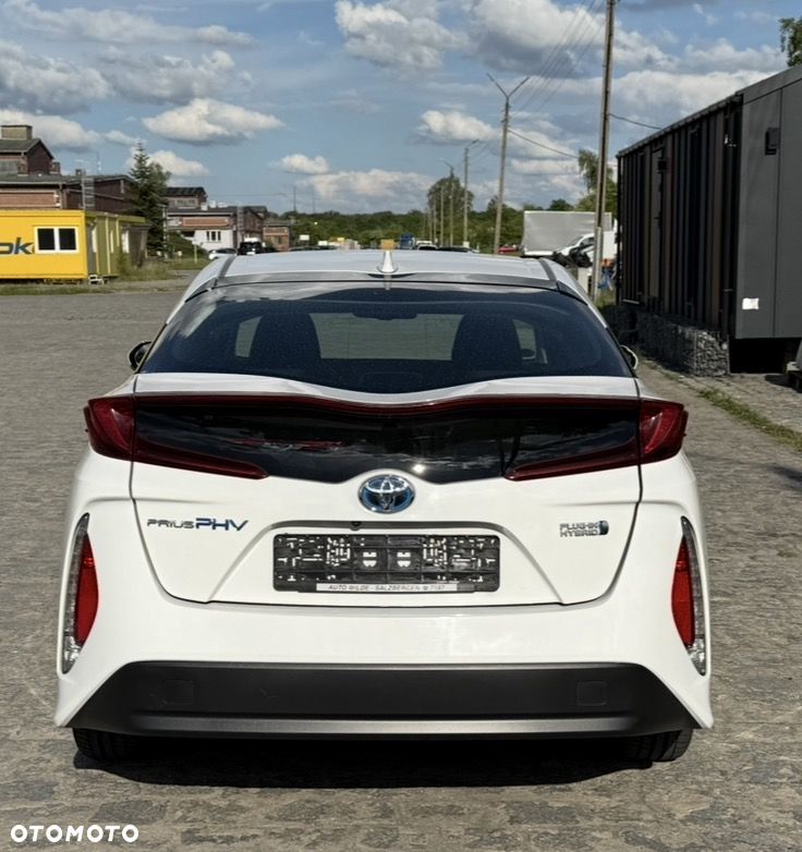 Toyota Prius - 28