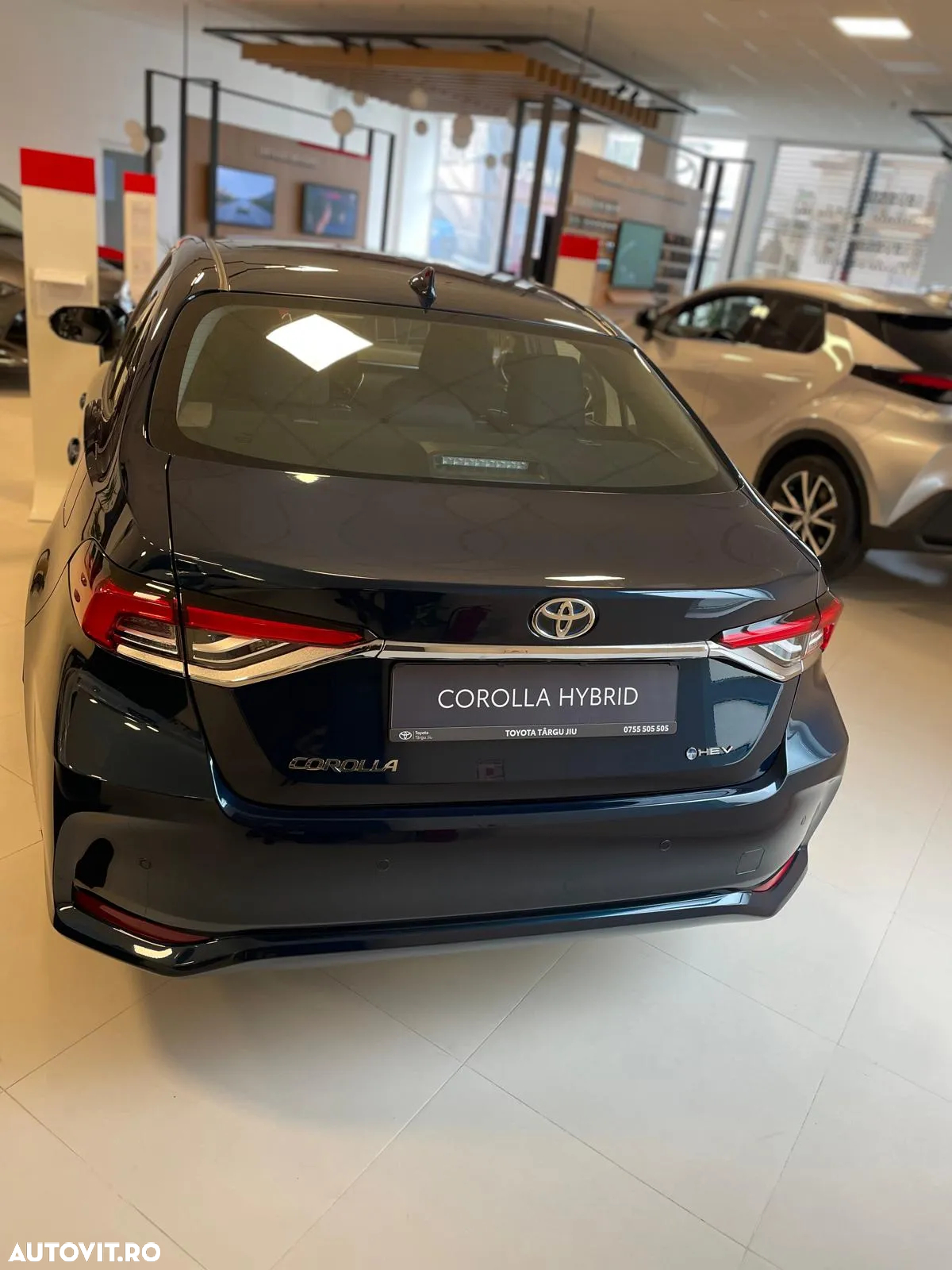 Toyota Corolla 1.8 HSD Business - 3