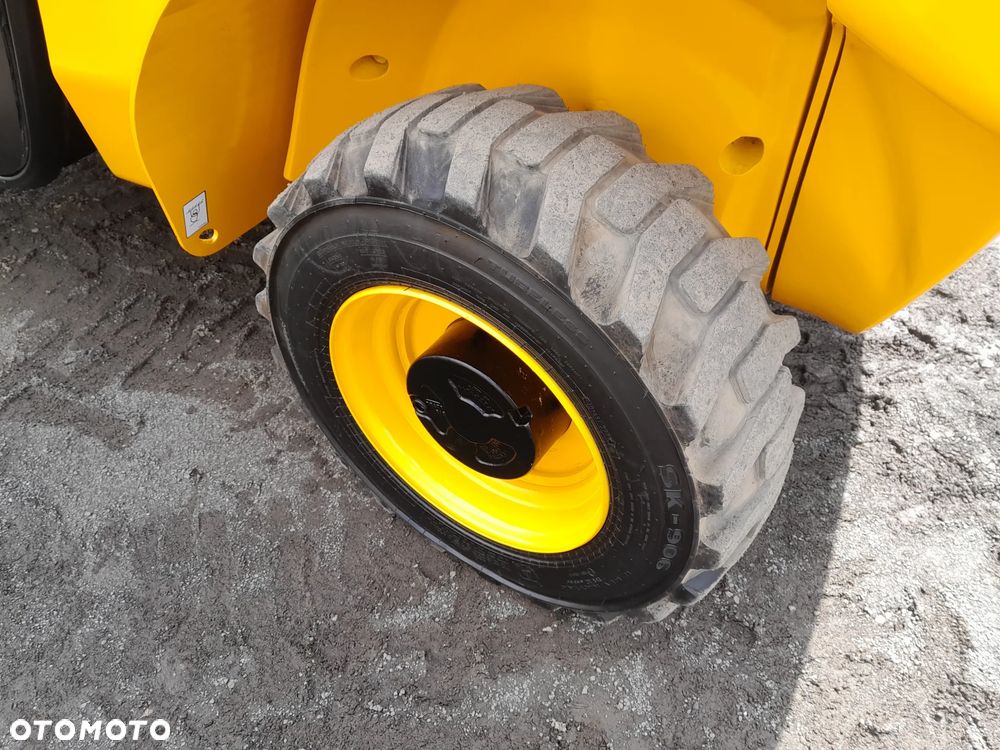 JCB 520-40 - 19