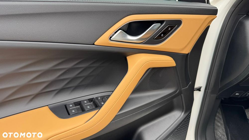 MG HS 1.5 T-GDI Exclusive DCT - 13