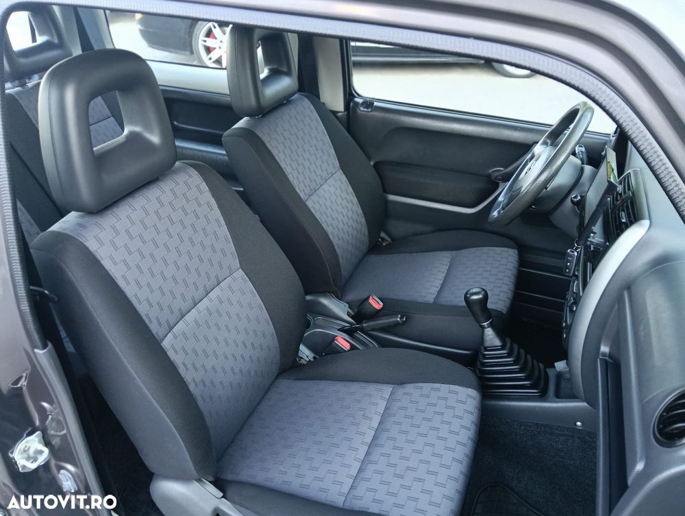 Suzuki Jimny 1.5 DDiS Club - 37