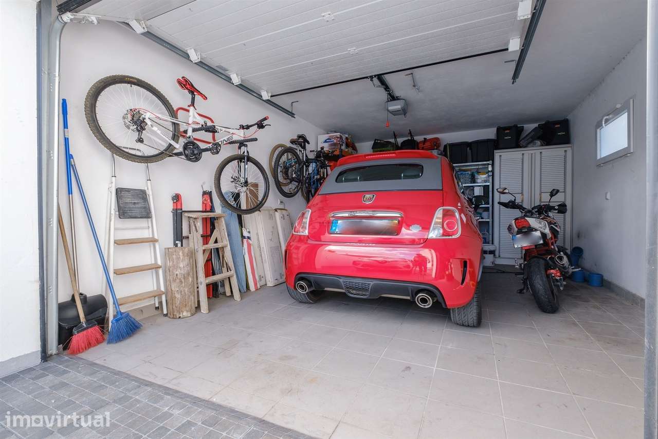 Vende-se Moradia V4 isolada com garagem box em Polima, São Domingos de - Grande imagem: 4/42