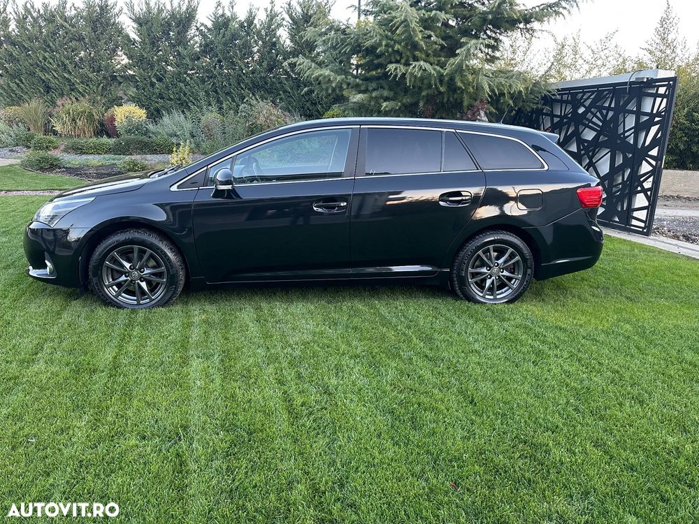 Toyota Avensis 2.0 D-4D Business Edition - 10