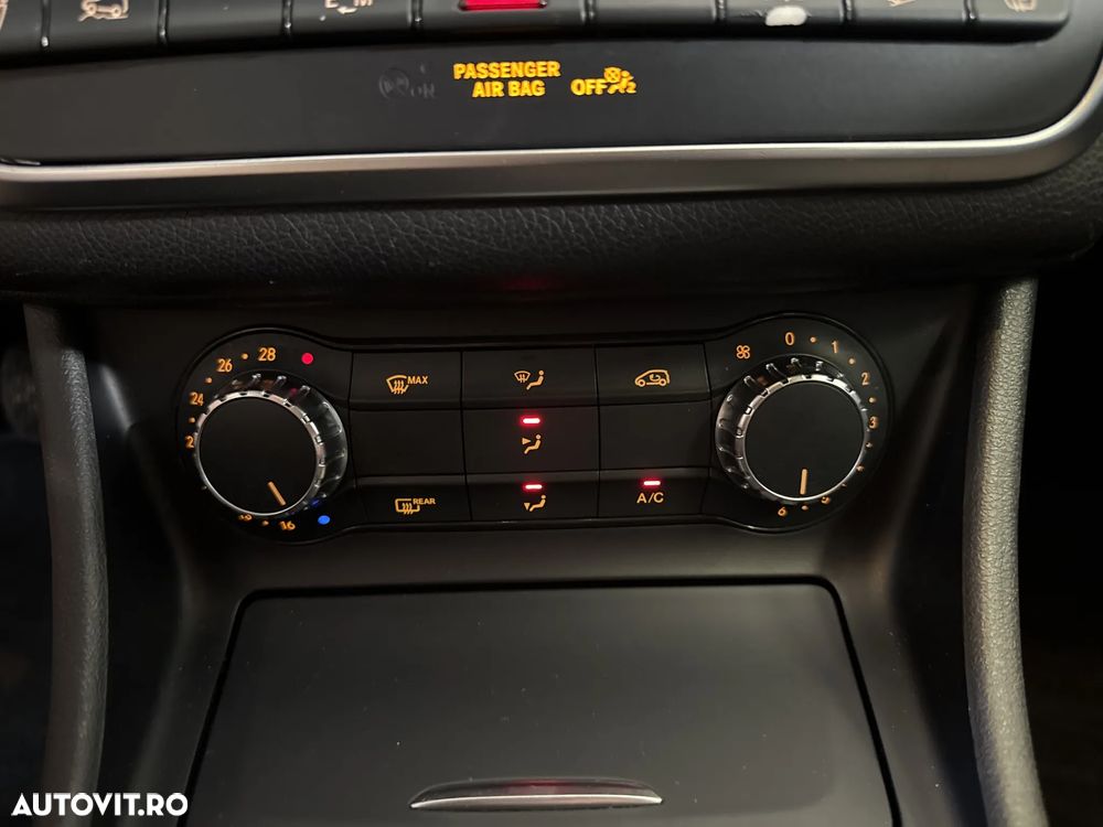 Mercedes-Benz GLA - 19