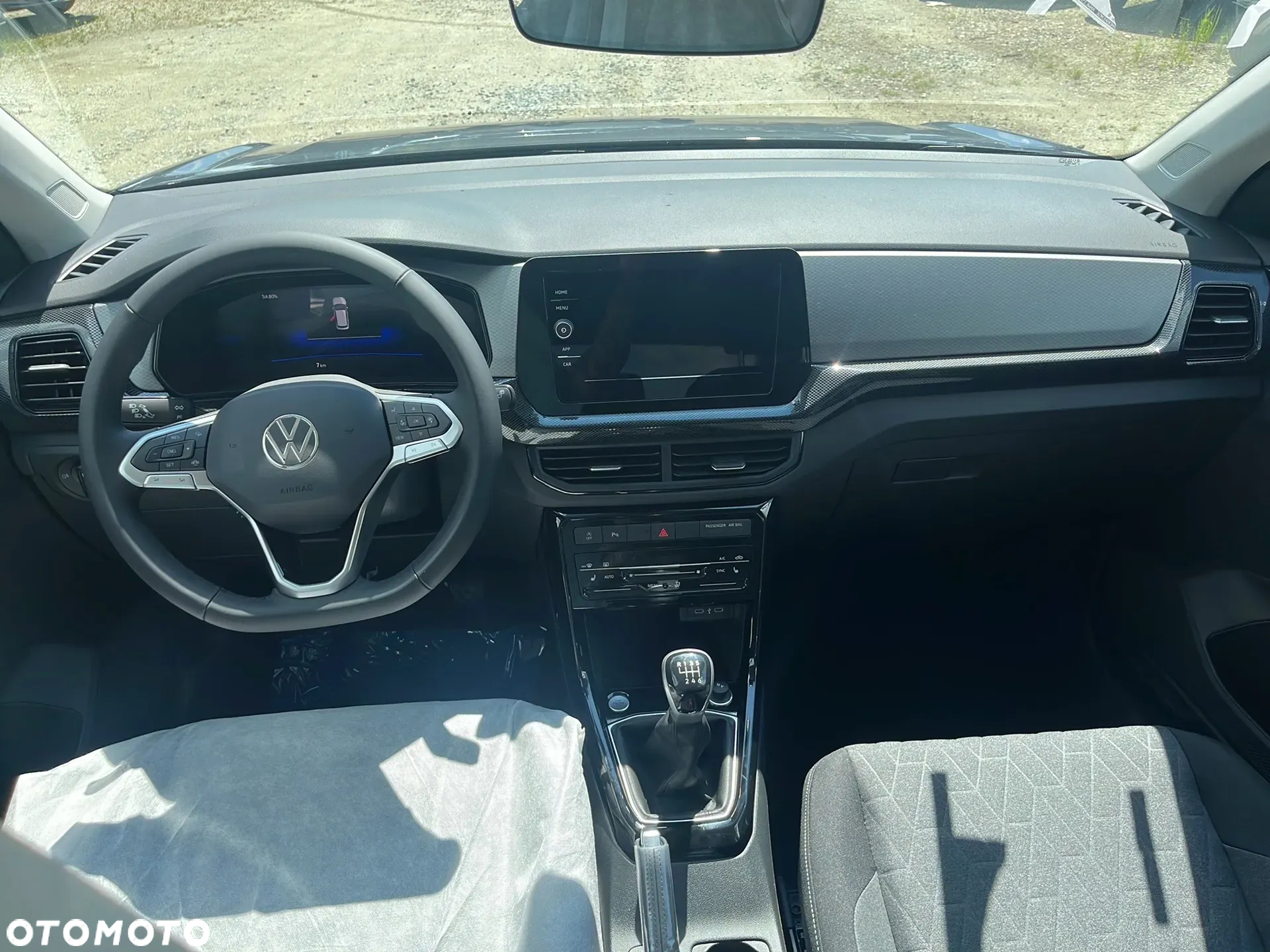 Volkswagen T-Cross 1.0 TSI Life Plus DSG - 11