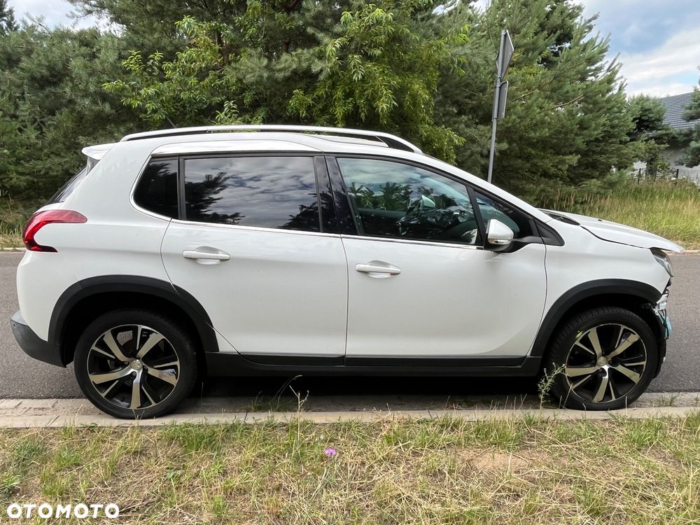 Peugeot 2008 1.6 BlueHDi Allure - 4