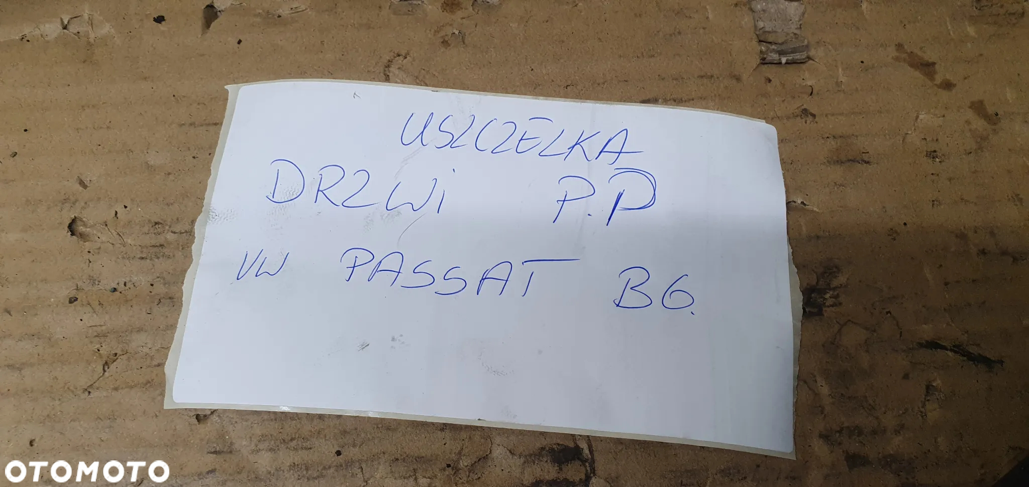 Uszczelka drzwi prawy przód przednia prawa VW Passat B6 - 6