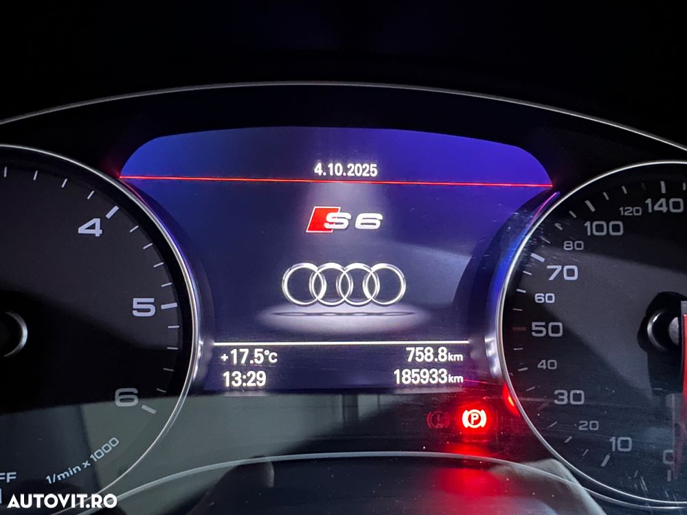 Audi A6 Avant 3.0 TDI quattro S tronic - 25