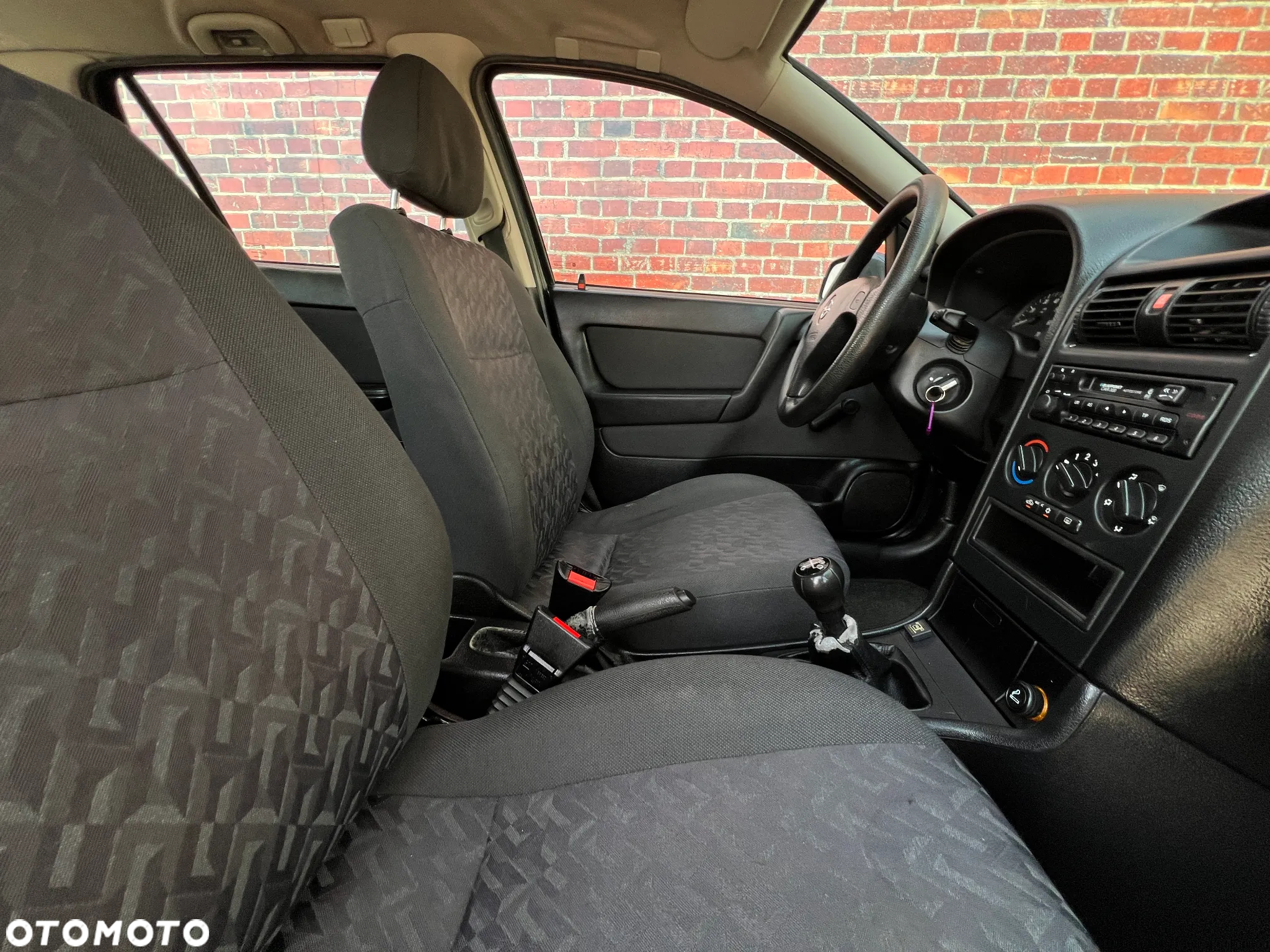 Opel Astra II 1.6 GL / Start - 12