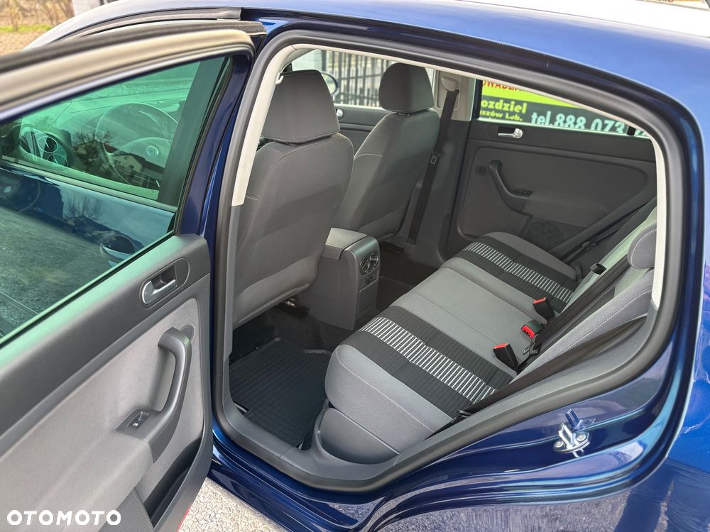 Volkswagen Golf Plus - 8