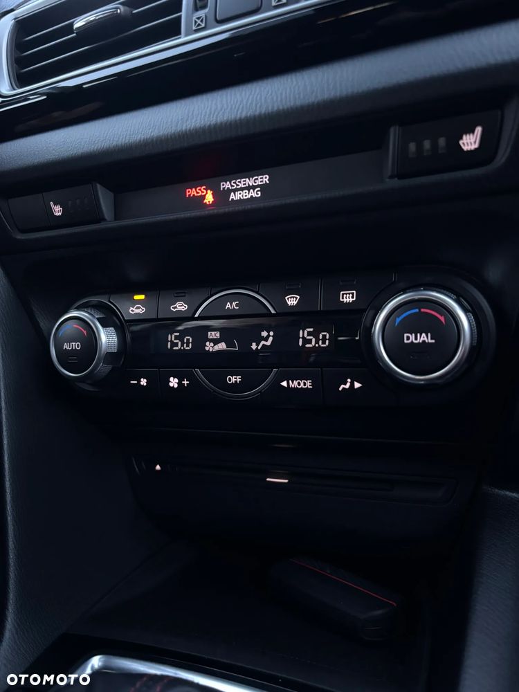 Mazda 3 SKYACTIV-G 120 Sports-Line - 25