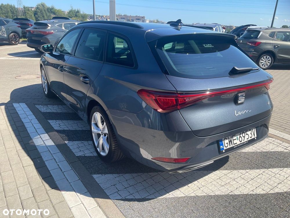 Seat Leon Sportstourer 2.0 TDI FR DSG - 4