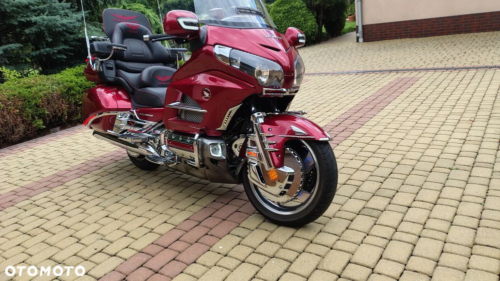 Honda GL - 12