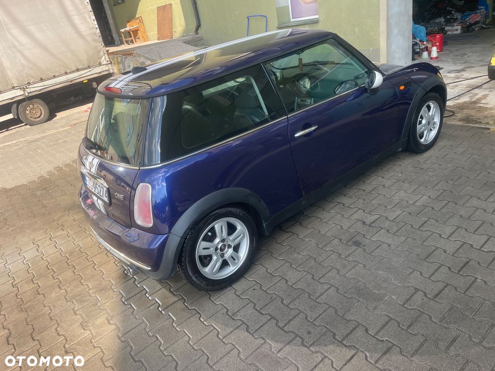 MINI ONE Standard - 5