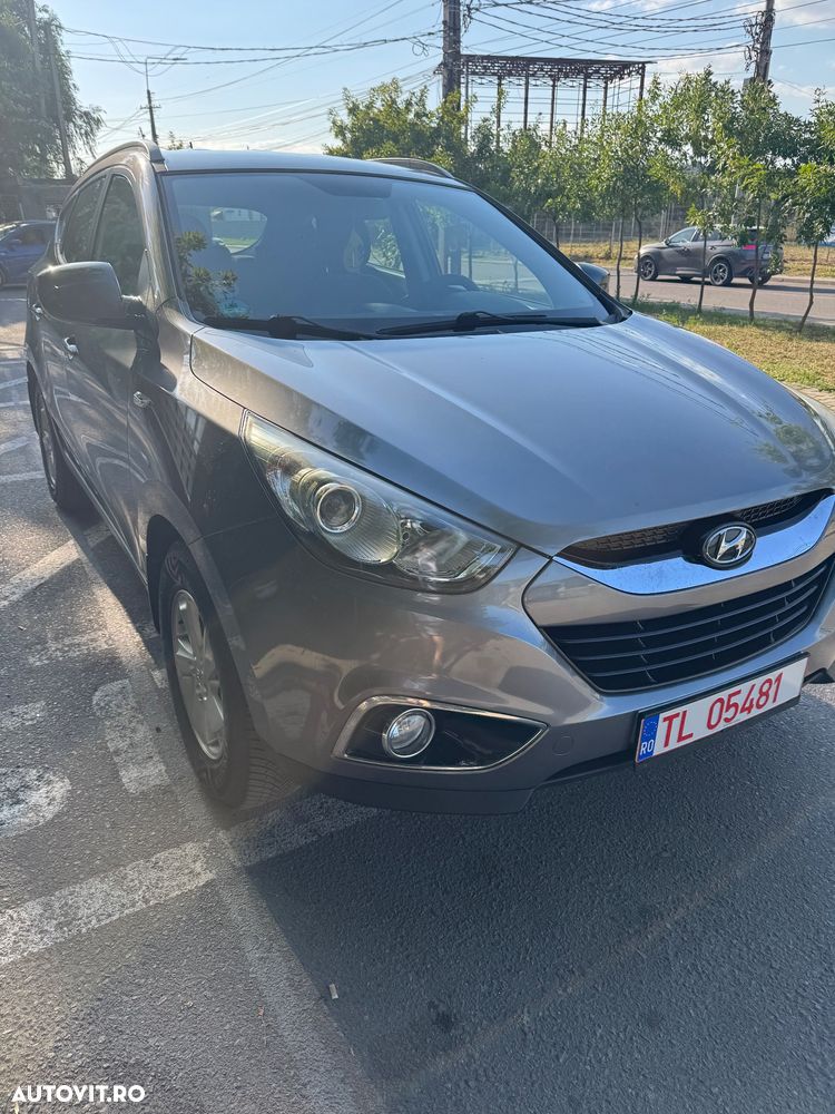 Hyundai Tucson 2.0 CRDI VGT GLS 4WD MT STYLE PLUS - 2