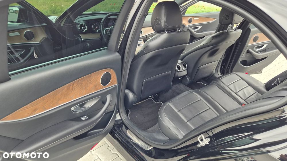 Mercedes-Benz Klasa E 200 d 9G-TRONIC AMG Line - 9
