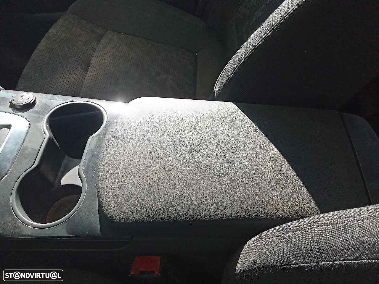 APOIO DE BRAÇOS PEUGEOT 3008 - 1