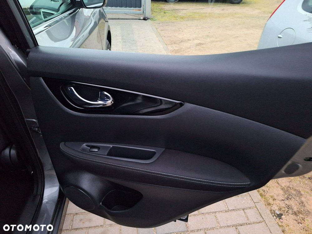 Nissan Qashqai - 16