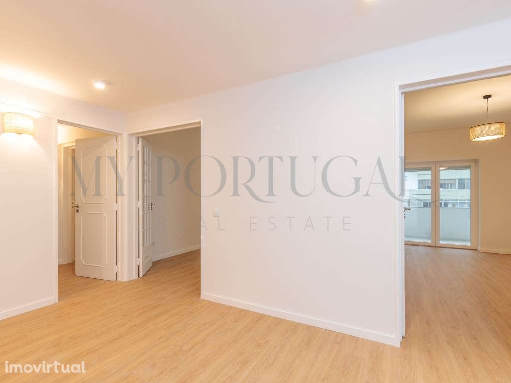 Miraflores T4 de Estreia com Garagem Dupla - Grande imagem: 3/28