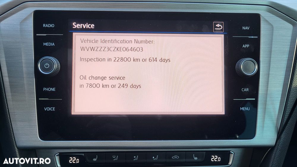 Volkswagen Passat 2.0 TDI SCR DSG Comfortline - 22