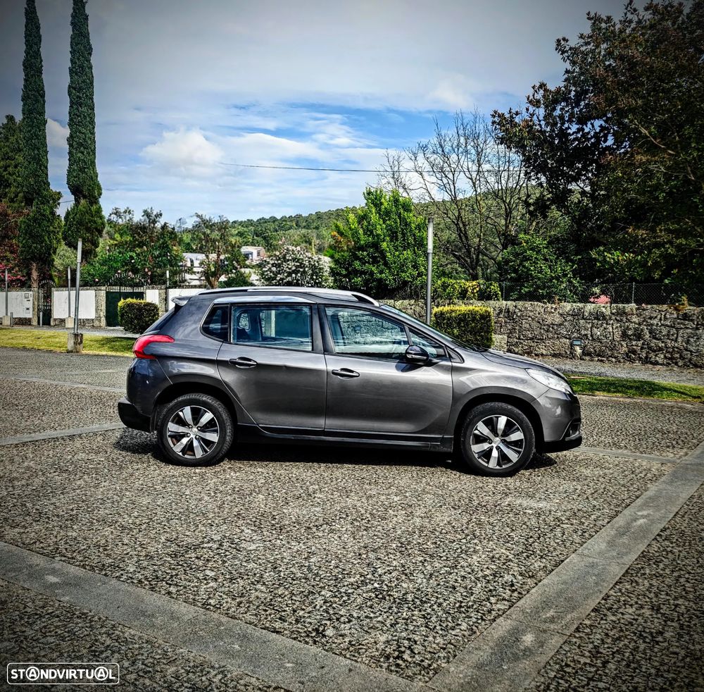 Peugeot 2008 1.6 e-HDi Allure - 21