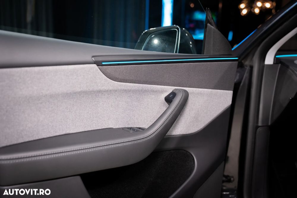 Tesla Model Y Long Range RWD - 34