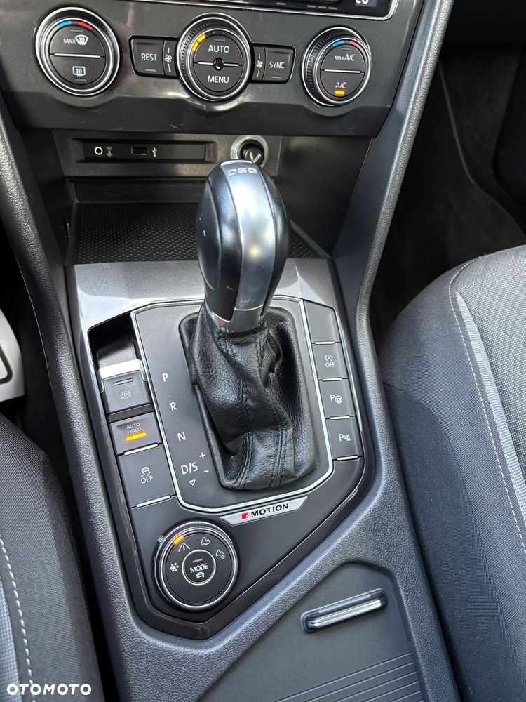 Volkswagen Tiguan 2.0 TDI SCR 4Motion DSG IQ.DRIVE - 28