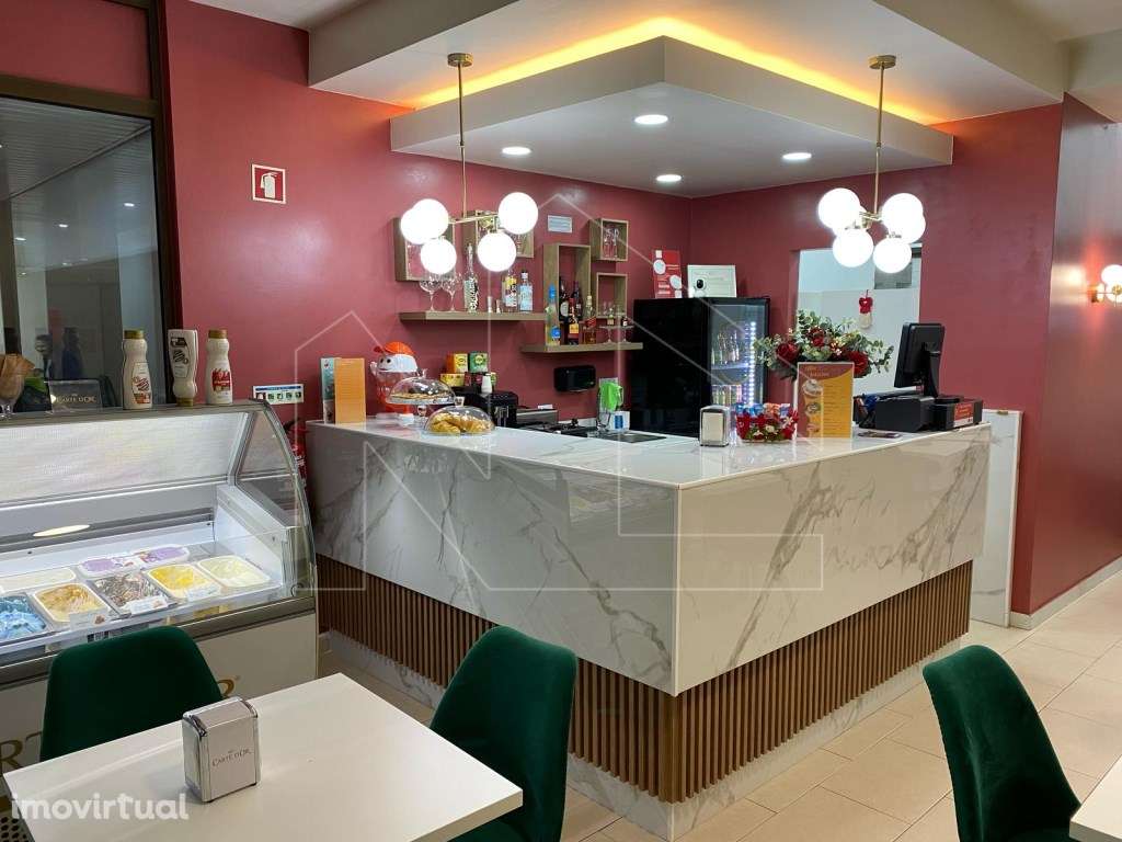 TRESPASSE DE CAFÉ NO CENTRO DE ÁGUEDA - Grande imagem: 2/5