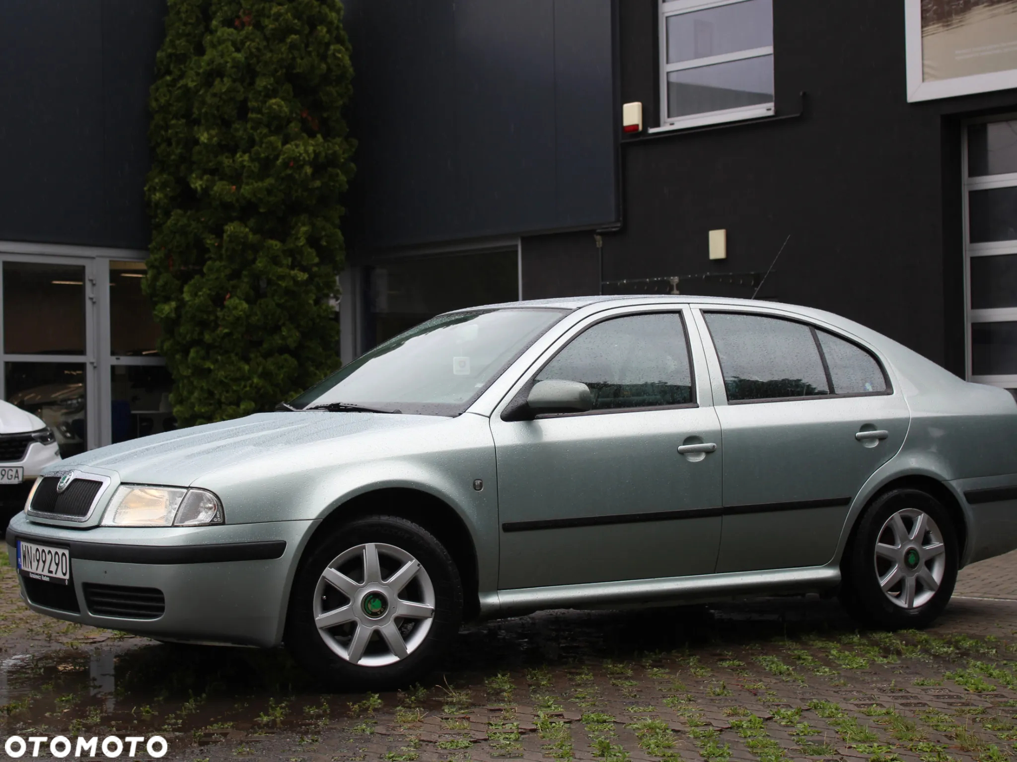 Skoda Octavia 1.6 Tour - 3