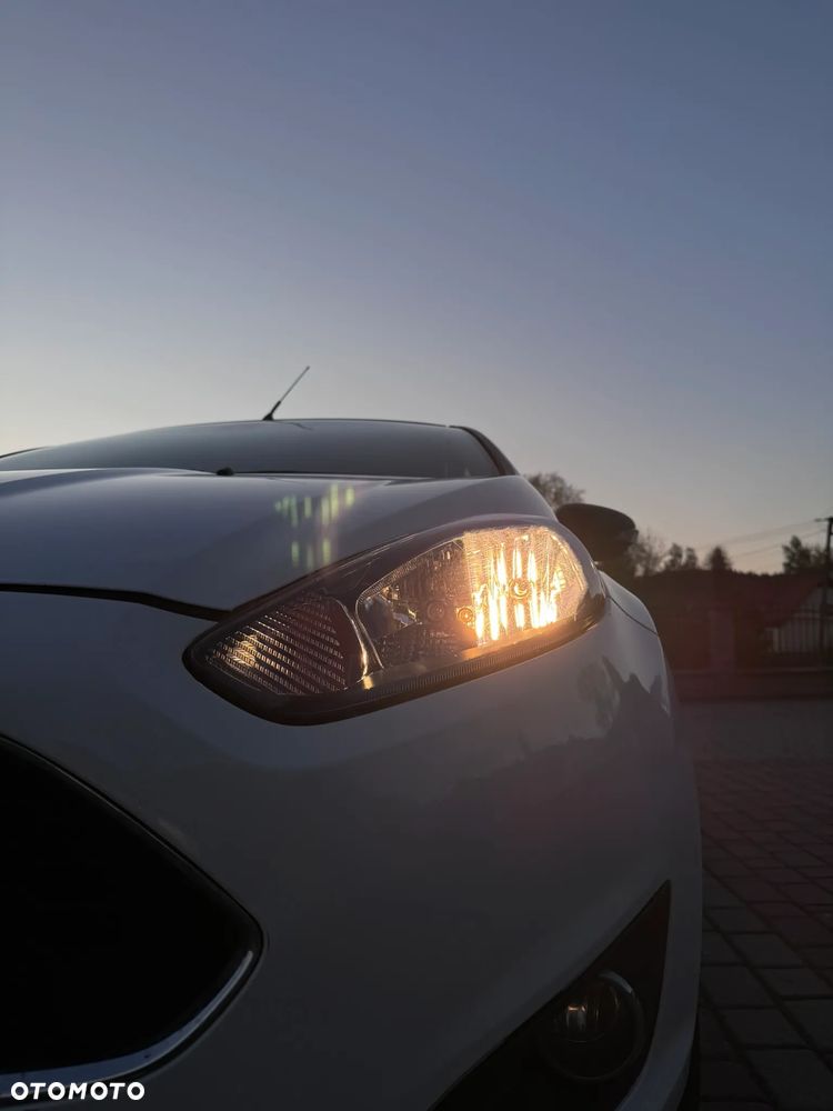 Ford Fiesta - 9