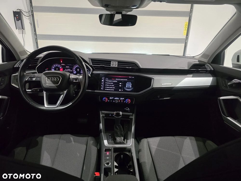 Audi Q3 35 TFSI S tronic - 11