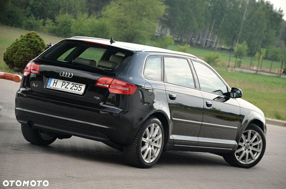 Audi A3 Sportback - 13