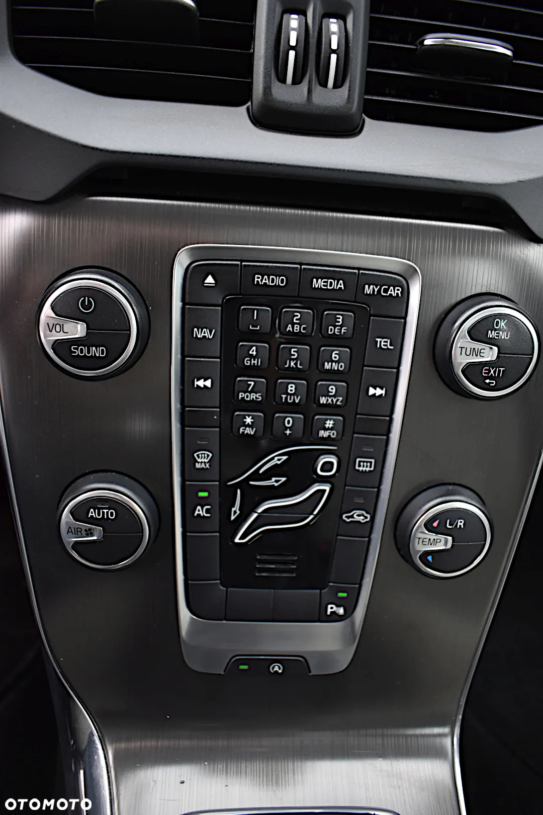 Volvo V40 D2 Momentum - 21