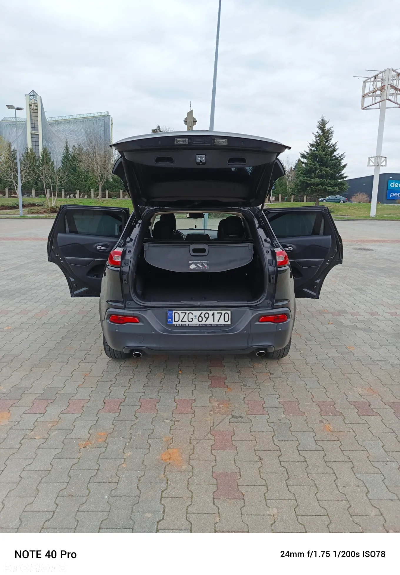Jeep Cherokee 2.0 MJD Active Drive I Longitude - 11