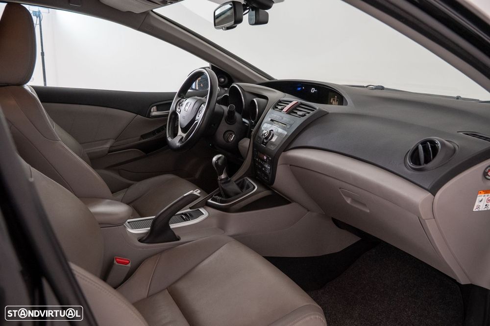 Honda Civic 1.6 i-DTEC Lifestyle - 19