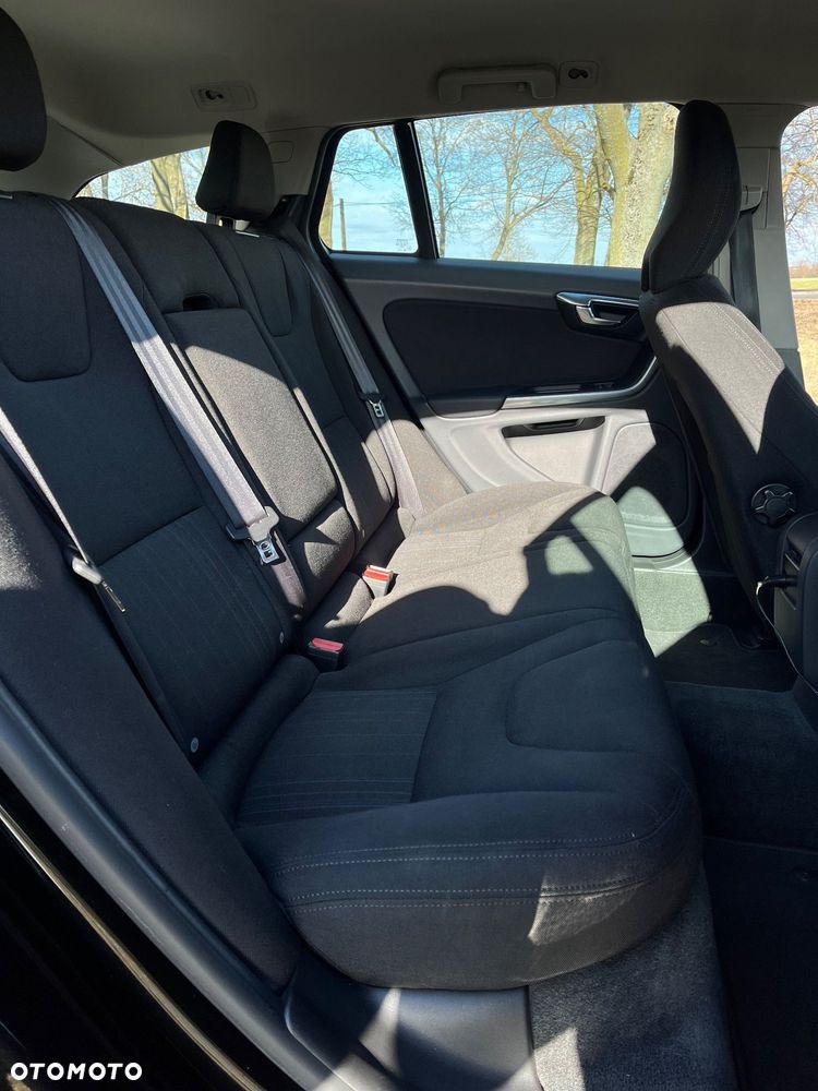 Volvo V60 D4 Geartronic - 29