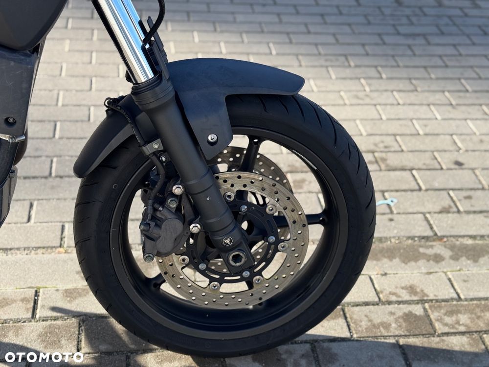 Yamaha MT - 25