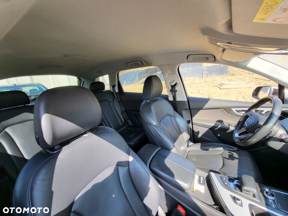 Audi Q7 - 7