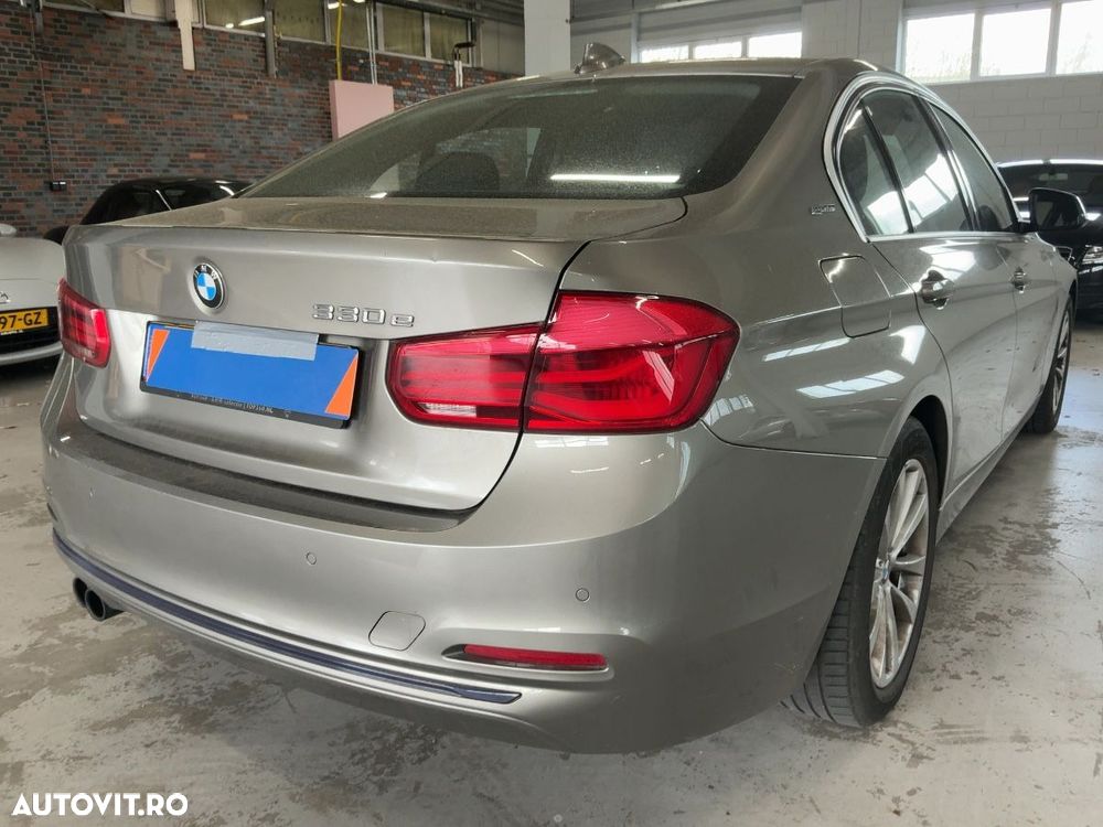 BMW Seria 3 330e iPerformance Sport Line - 5